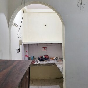 Furnished Amenities in 1 RK Builder Floor at New Ashok Nagar – for Sale