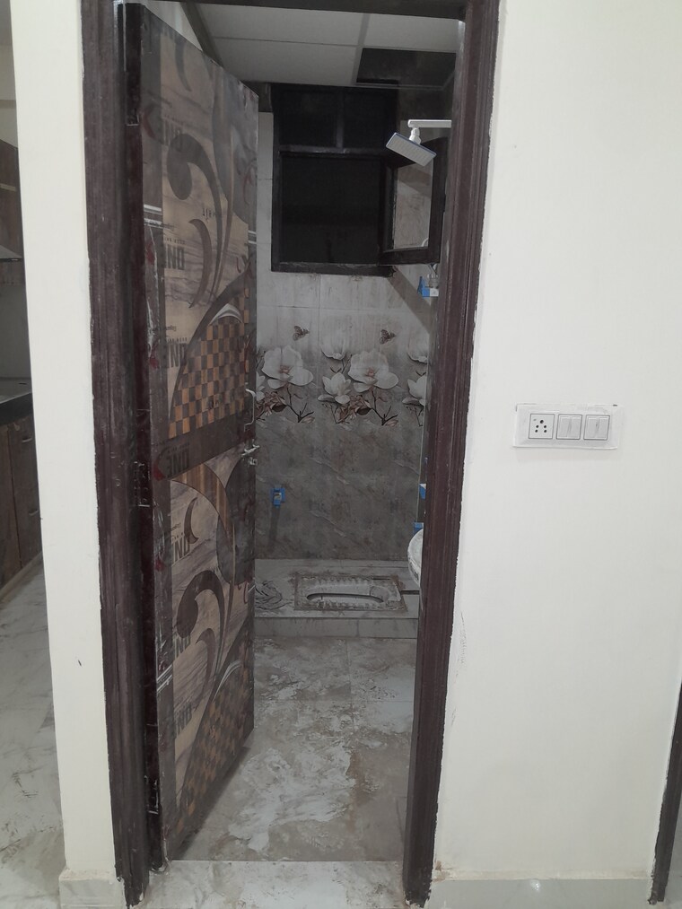Bathroom, baraula 2.5 Bedroom 65 Sq.Yd. Builder Floor In Baraula Noida 8730367