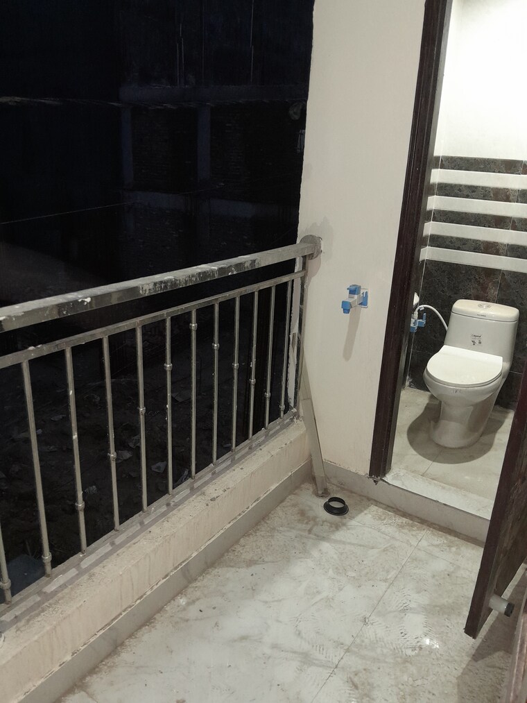 Balcony, baraula 2.5 Bedroom 65 Sq.Yd. Builder Floor In Baraula Noida 8730367