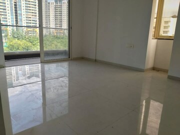 Room in 2 BHK Apartment at Akshar Alltorios, Hadapsar – for Rent