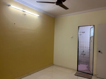 Room in 1 BHK Apartment at Nahur East – for Rent