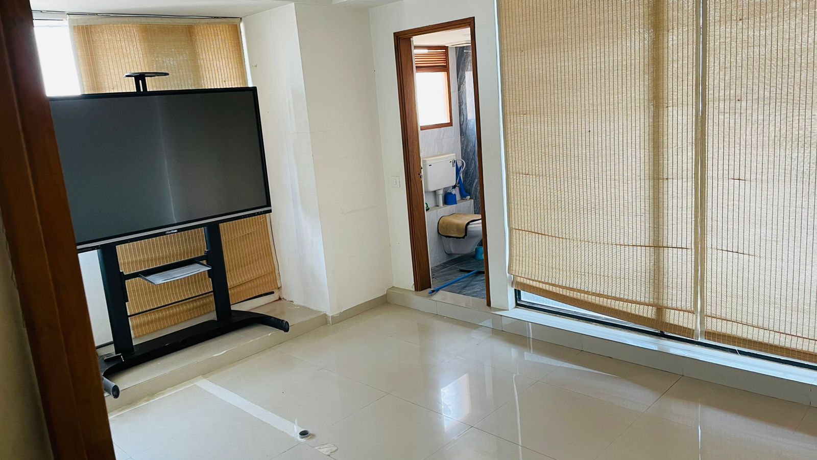 Office Space For Sale in Lendmark Building