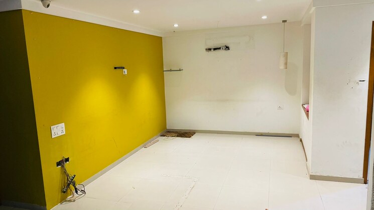 Room, anand nagar Commercial Office Space 2000 Sq.Ft. In Anand Nagar Ahmedabad 8730373