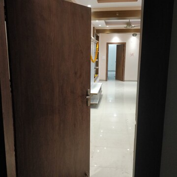 Room in 3 BHK Builder Floor at Faridabad Central – for Sale