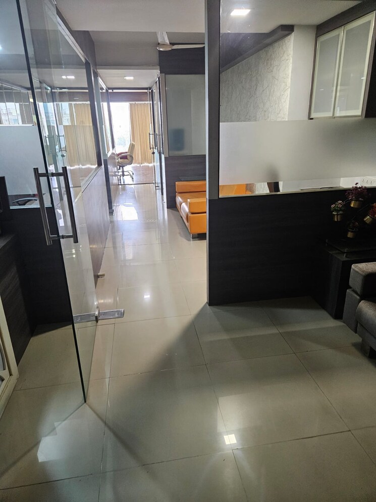 Team Area, south bopal Commercial Office Space 1277 Sq.Ft. In South Bopal Ahmedabad 8730456