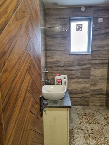 Bathroom in 3 BHK Builder Floor at Faridabad Central – for Sale