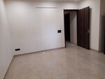 5 BHK + Pooja Room,Servant Room 200 Sq.Mt. Independent House in RWA Apartments Sector 26