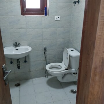 Bathroom in 3 BHK Builder Floor at Faridabad Central – for Sale