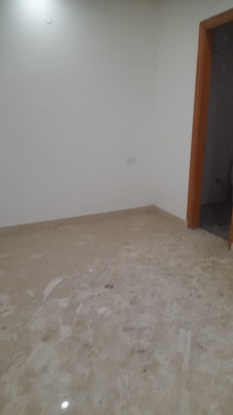 Room, faridabad central 3 Bedroom 1650 Sq.Ft. Builder Floor In Faridabad Central Faridabad 8730471