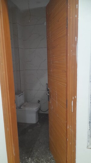 Bathroom in 3 BHK Builder Floor at Faridabad Central – for Sale