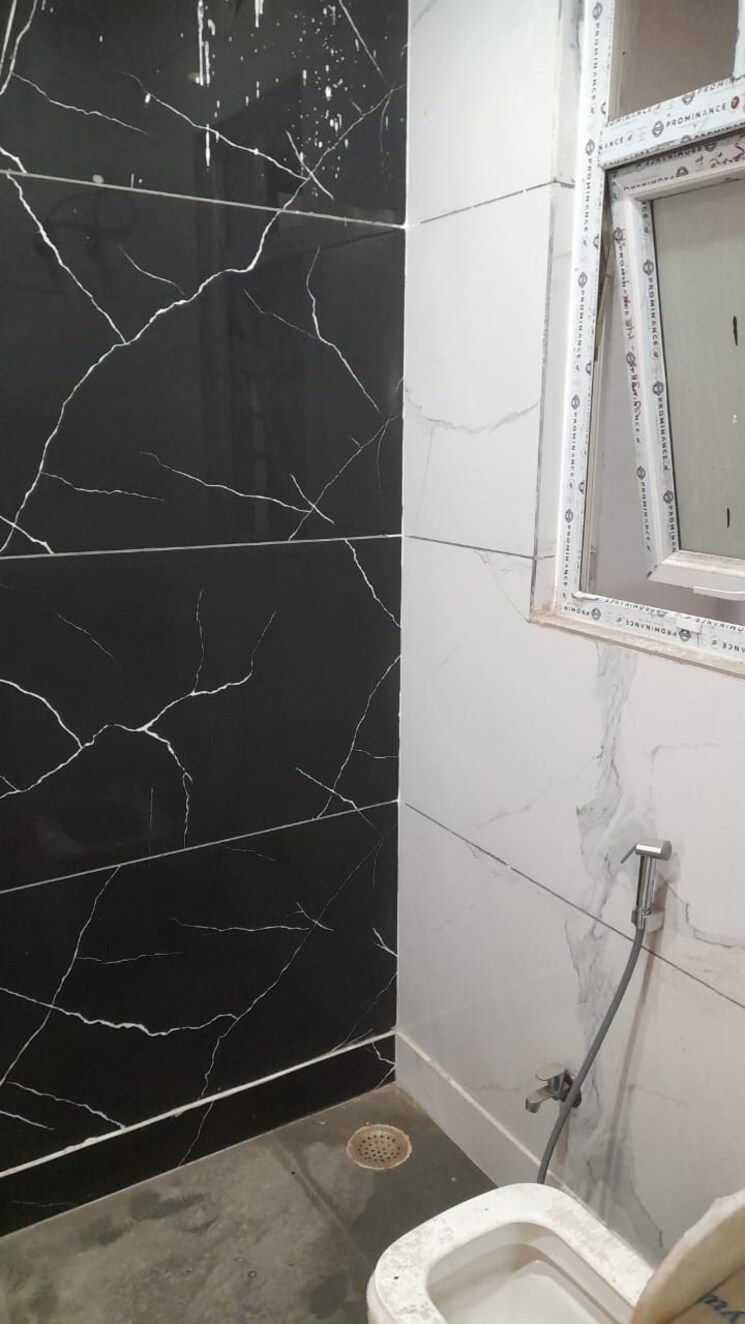 Bathroom, faridabad central 3 Bedroom 1650 Sq.Ft. Builder Floor In Faridabad Central Faridabad 8730471