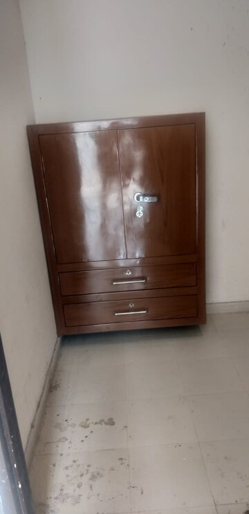Room in 2 BHK Apartment at Prateek Grand City, Siddharth Vihar – for Rent