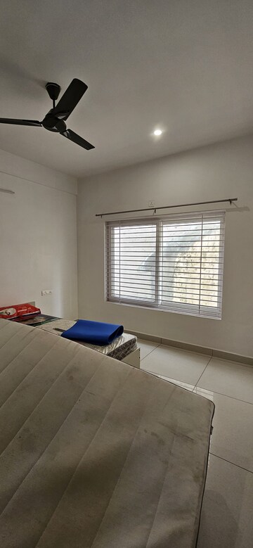 Room in 2 BHK Apartment at Lakshmipuram – for Sale