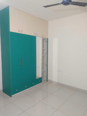 Room in 3 BHK Apartment at Prestige Song Of The South, Yelenahalli – for Rent