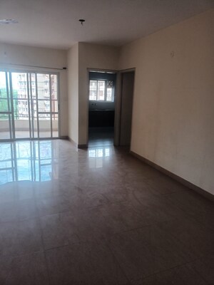 Room in 3 BHK Apartment at Unitech Heritage Estate, Yelahanka – for Sale