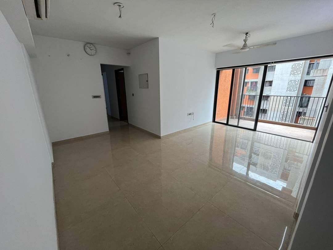 2 BHK + Pooja Room,Extra Room Apartment For Rent in Lodha Lakeshore Greens