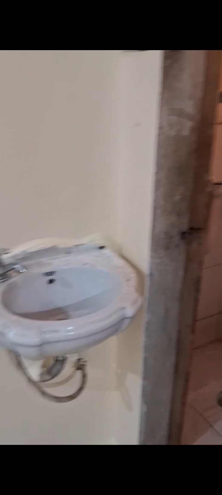 Bathroom, baba-ekta 1 RK 250 Sq.Ft. Apartment In Kurla East Mumbai 8730537