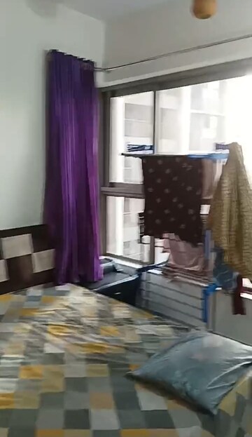 Living Room in 2 BHK Apartment at Kalpataru Paramount A, Kapur Bawdi – for Rent