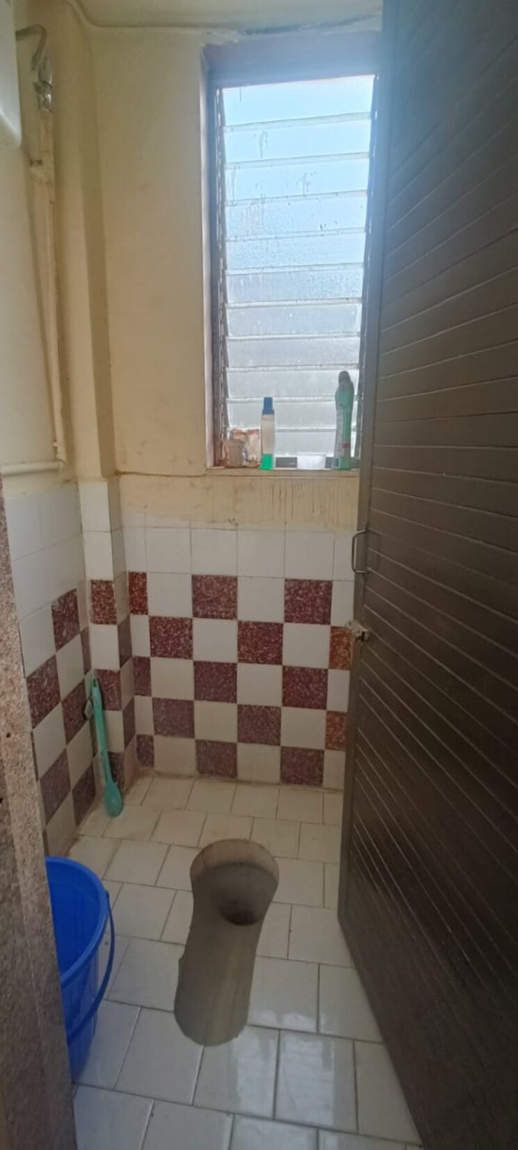 Bathroom, vakola-crystal-chs 1 RK 325 Sq.Ft. Apartment In Santacruz East Mumbai 8730554