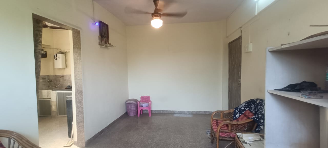 1 Rk+ Study Room Apartment For Rent in Vakola Crystal CHS