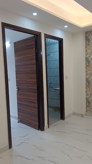 2 BHK Builder Floor For Sale in Sector 73