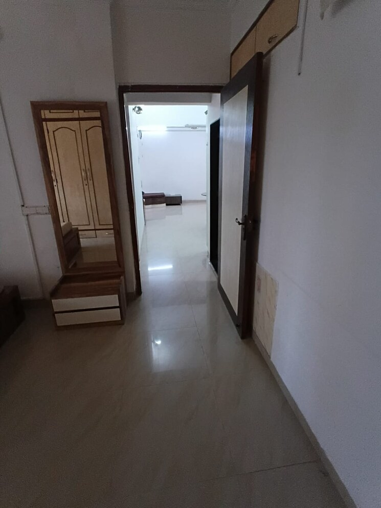 Room, andheri west 2 Bedroom 900 Sq.Ft. Apartment In Andheri West Mumbai 8730558