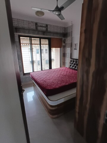 Master Bedroom in 2 BHK Apartment at Andheri West – for Rent