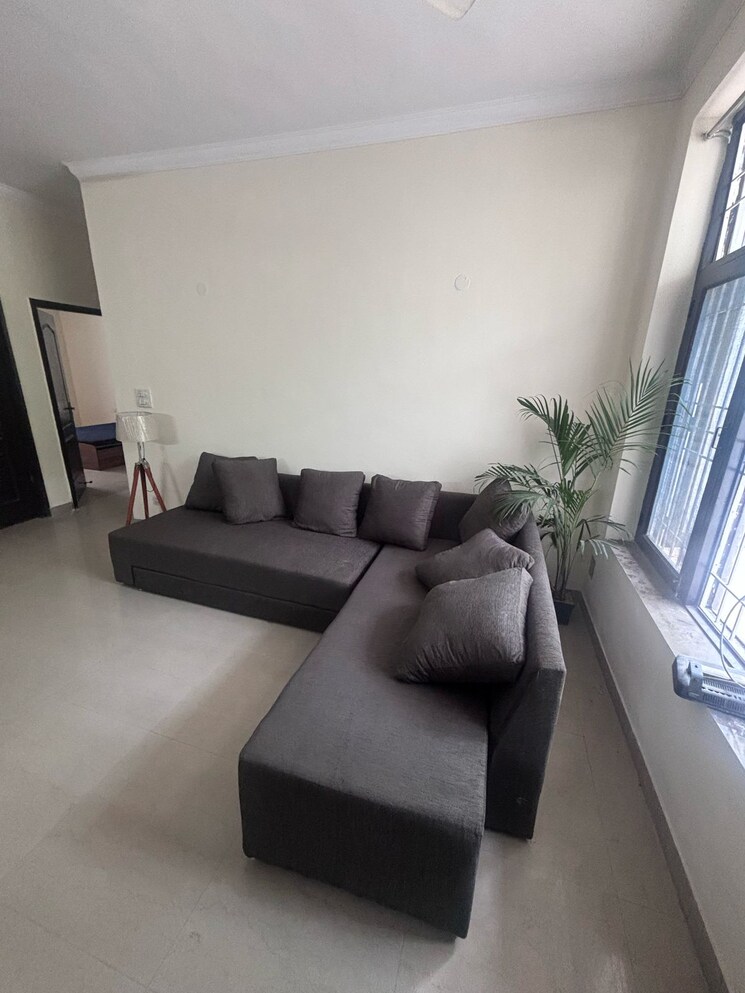 Living Room, unitech-south-city-1 3 Bedroom 1800 Sq.Ft. Builder Floor In South City 1 Gurgaon 8730575