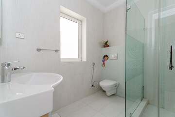 Attached Bathroom in 2 BHK Apartment at Indralok Apartments Andheri, Andheri West – for Rent