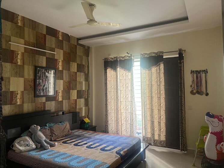 Bedroom, ss-southend-floors 3 Bedroom 1800 Sq.Ft. Builder Floor In South City 2 Gurgaon 8730600
