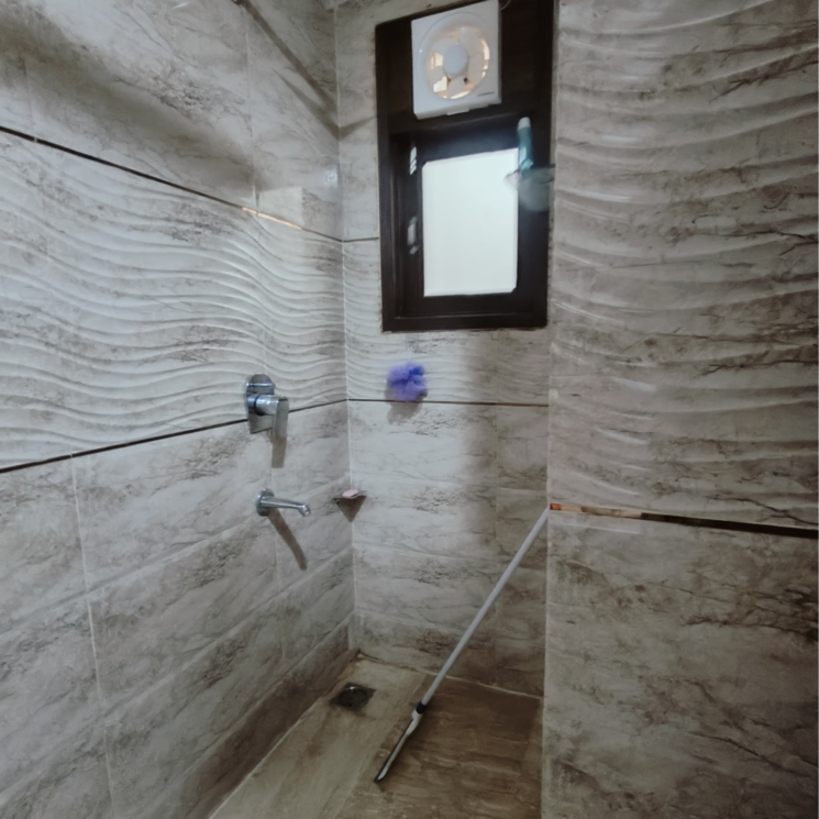 Bathroom, malviya nagar 3 Bedroom 2000 Sq.Ft. Builder Floor In Malviya Nagar Delhi 8730599