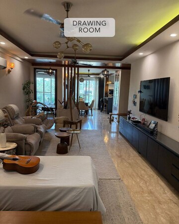 Living Room in 1 RK Builder Floor at Sector 22 – for Rent