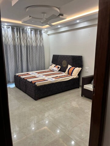 Bedroom in 1 BHK Builder Floor at Sector 22 – for Rent