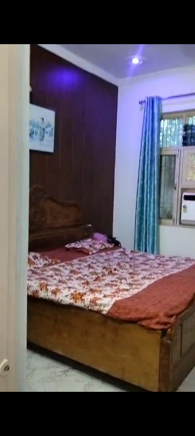 Bedroom, ashok-vihar-sector-3 2 Bedroom 1100 Sq.Ft. Builder Floor In Sector 3 Gurgaon 8730650