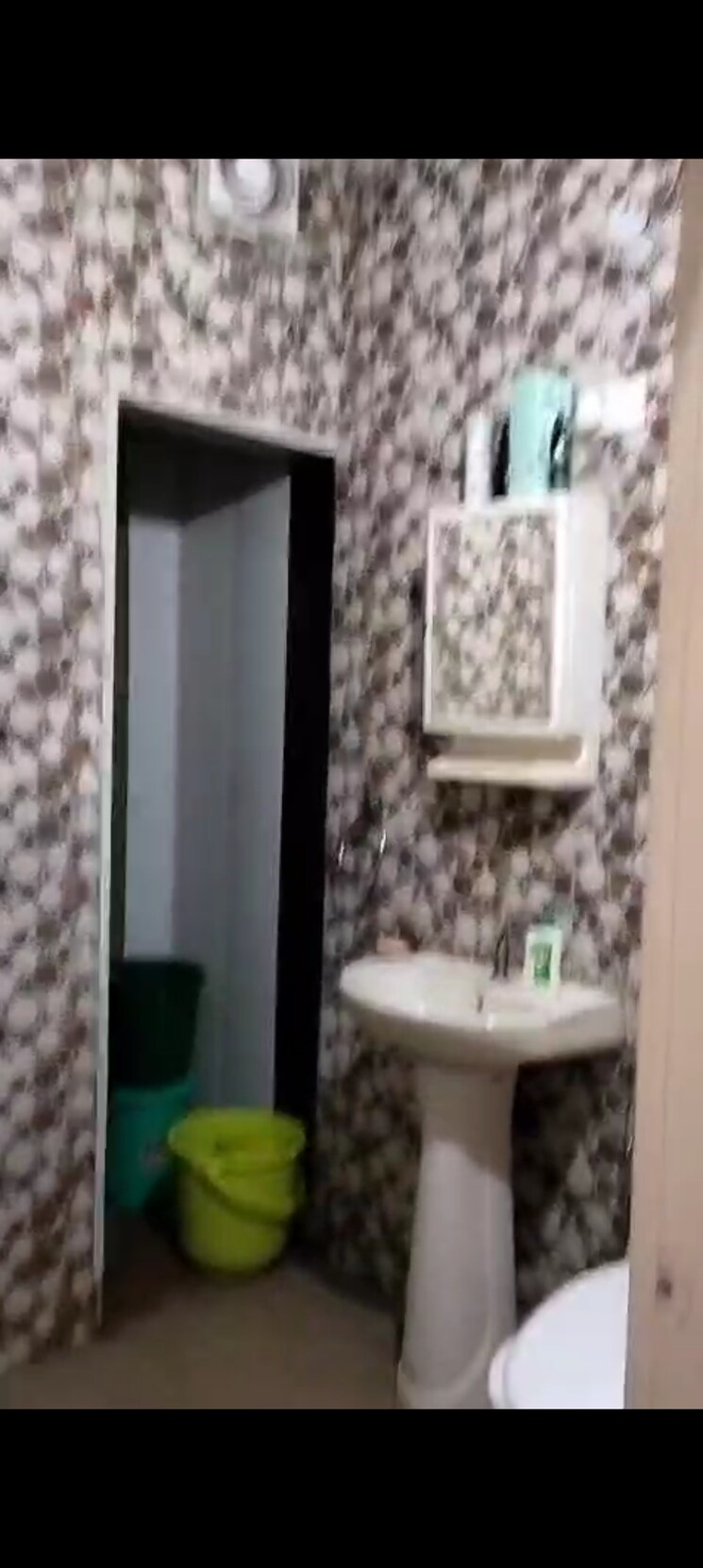 Kitchen, ashok-vihar-sector-3 2 Bedroom 1100 Sq.Ft. Builder Floor In Sector 3 Gurgaon 8730650