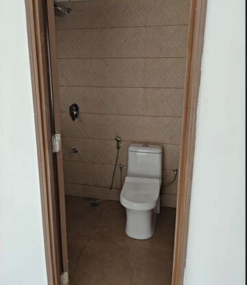 Attached Bathroom in 3 BHK Apartment at Kalpataru Immensa, Kolshet Road – for Rent