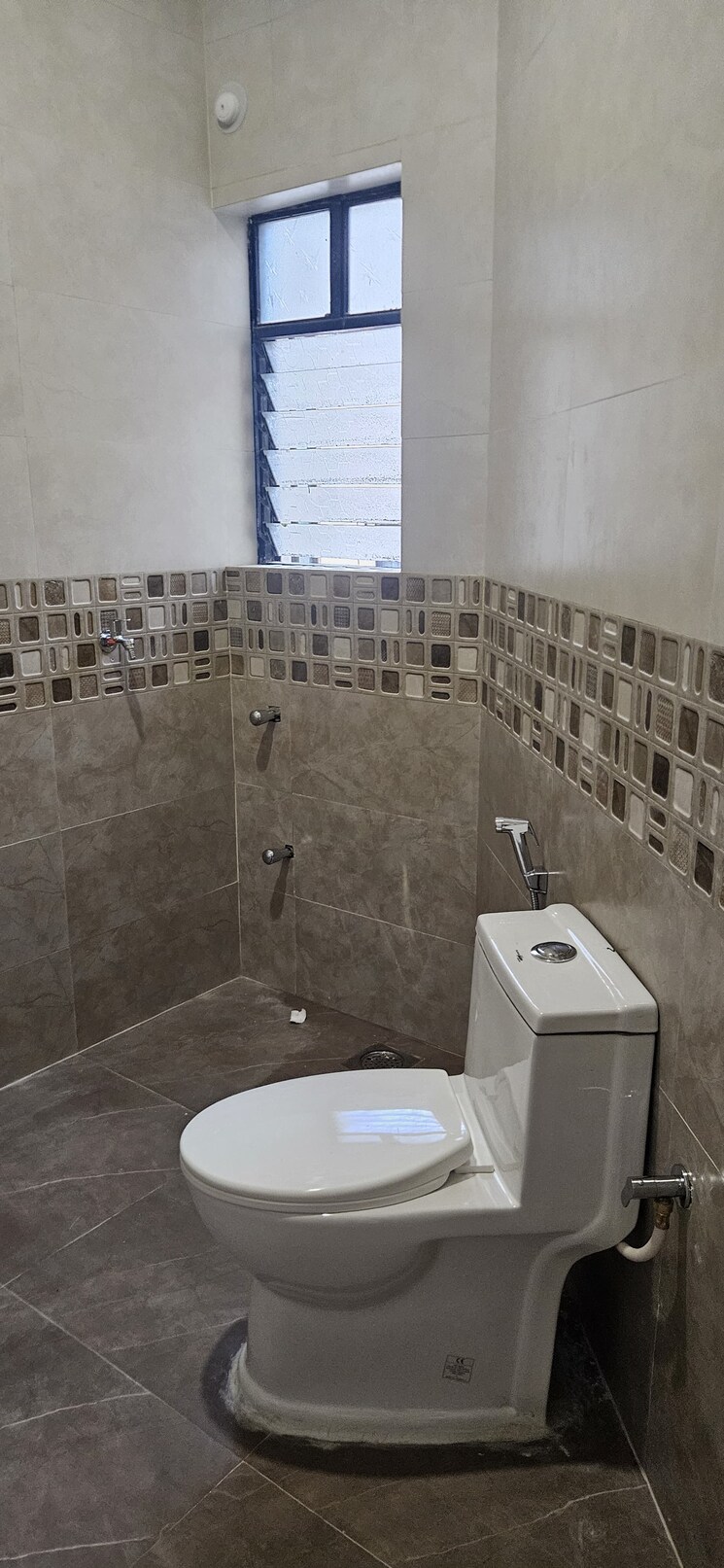 Bathroom, gera-shrishti 1 Bedroom 358 Sq.Ft. Apartment In Wagholi Pune 8730705