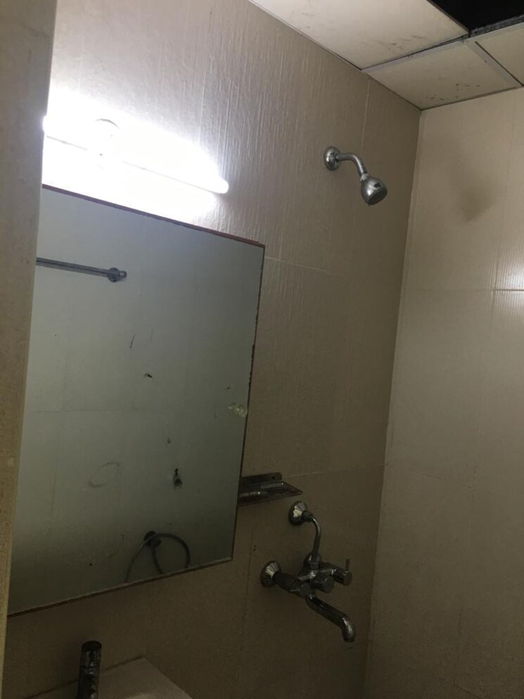 Bathroom, tvh-ouranya-bay 2 Bedroom 1210 Sq.Ft. Apartment In Kelambakkam Chennai 8730706