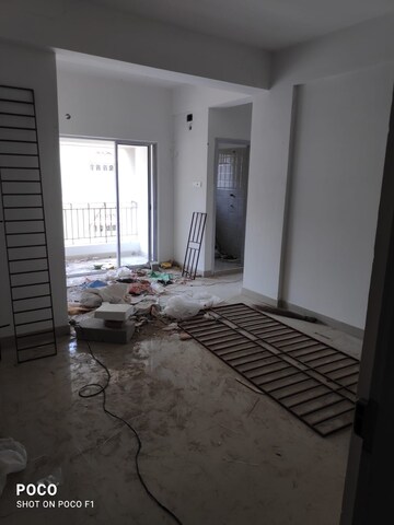 Room in 2 BHK Apartment at Skyline Imperia, Narendrapur – for Sale