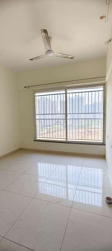Room in 2 BHK Apartment at Kolte Patil Life Republic, Hinjewadi – for Rent