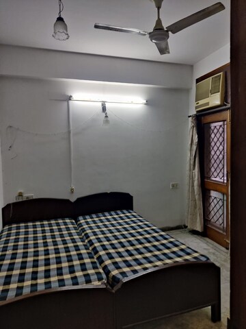 2 BHK Builder Floor For Rent in Krishna Nagar