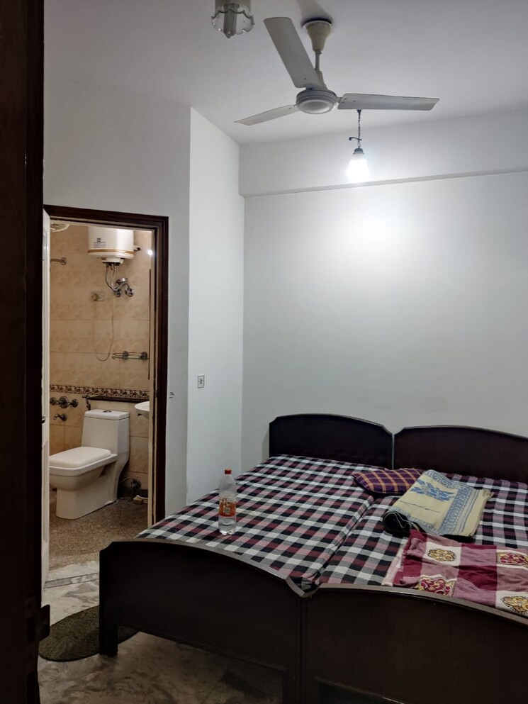 Bedroom, krishna nagar 2 Bedroom 800 Sq.Ft. Builder Floor In Krishna Nagar Delhi 8730735