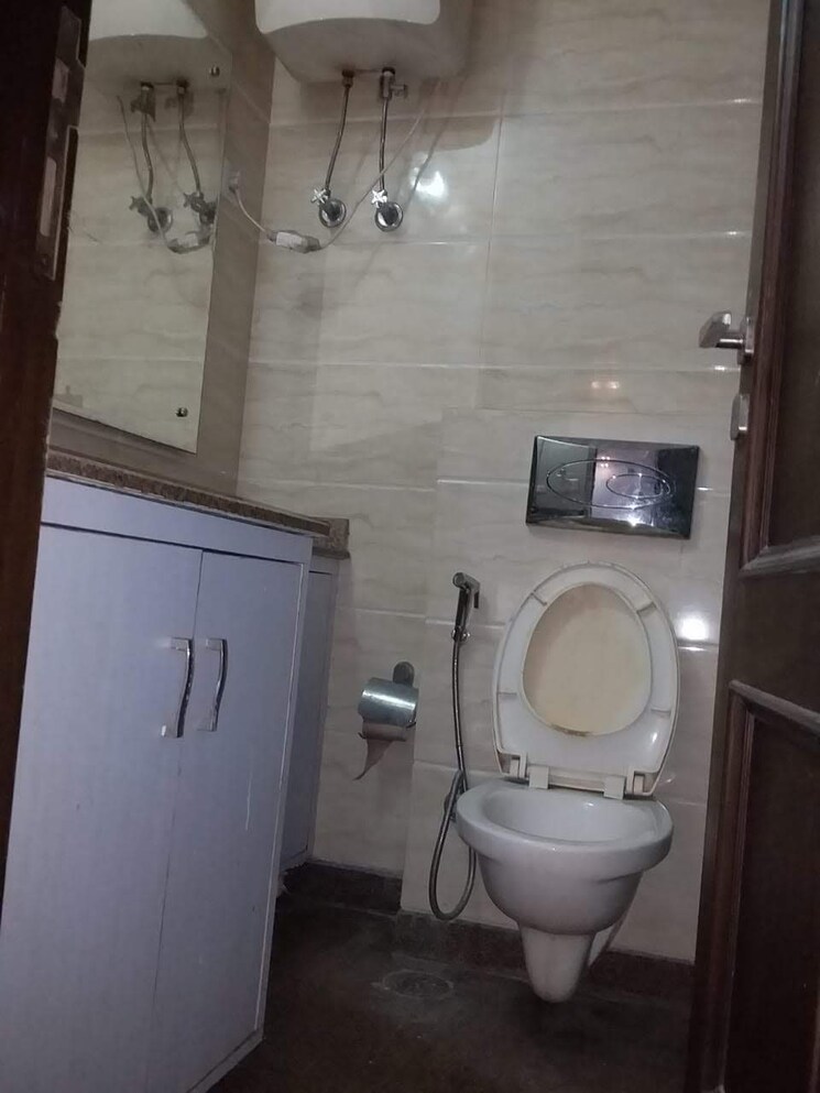 Master Bedroom, safdarjung enclave 3 Bedroom 1800 Sq.Ft. Builder Floor In Safdarjung Enclave Delhi 8730743