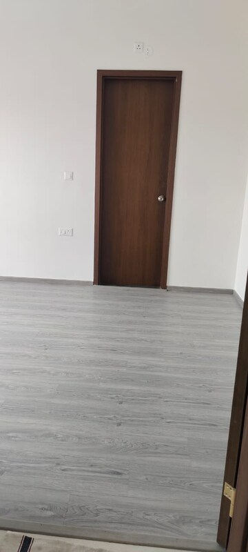 Room in 2 BHK Apartment at Ganga Legend, Bavdhan – for Rent
