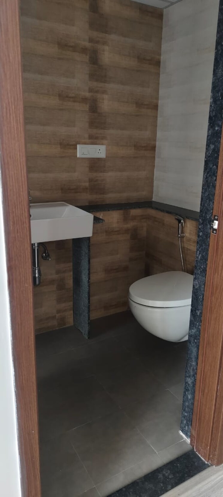 Bathroom, ganga-legend 2 Bedroom 840 Sq.Ft. Apartment In Bavdhan Pune 8730818