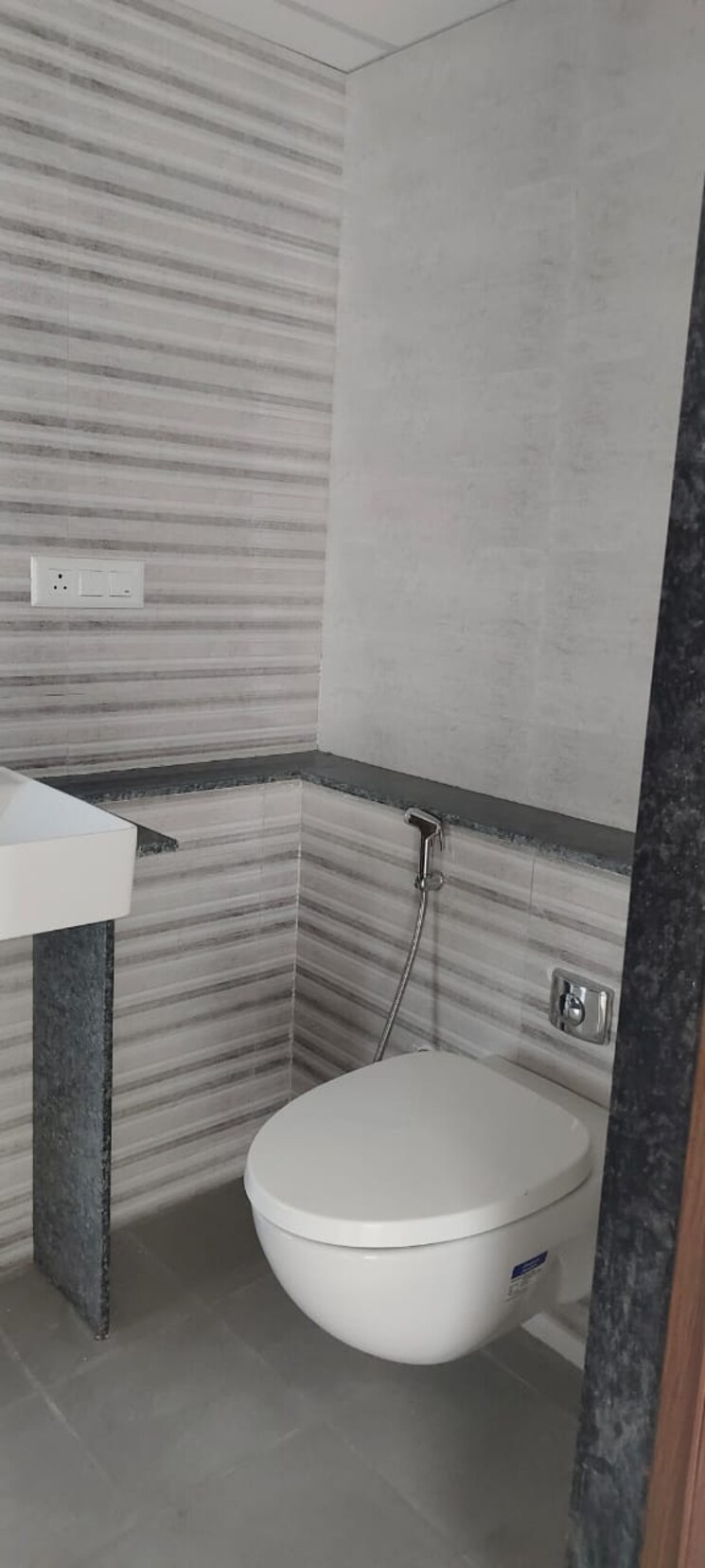 Bathroom, ganga-legend 2 Bedroom 840 Sq.Ft. Apartment In Bavdhan Pune 8730818
