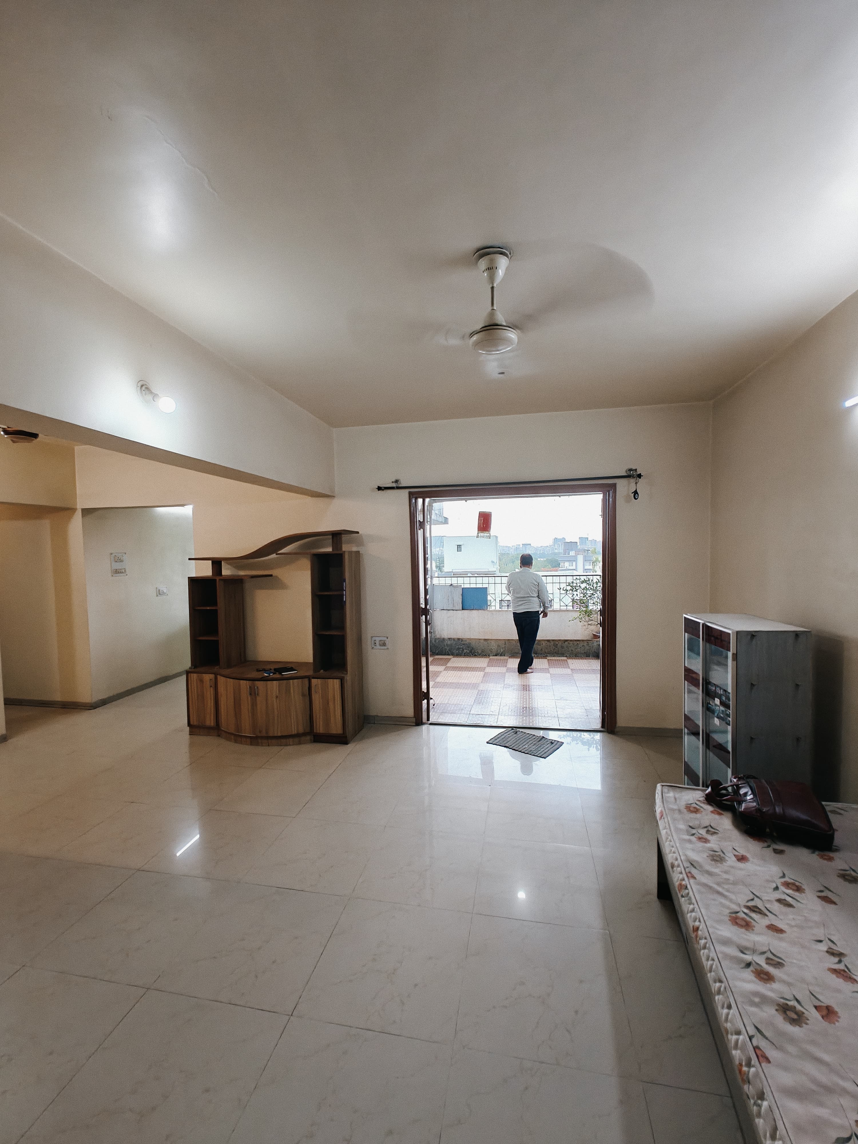 2 BHK Apartment For Rent in Madhukund Apartment