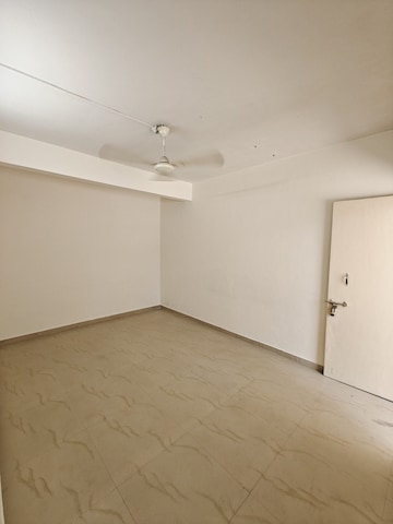Room in 2 BHK Apartment at Atakre Corner Apartment, Bavdhan – for Rent