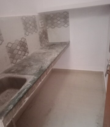 Room in 2 BHK Independent House at Aliganj – for Rent