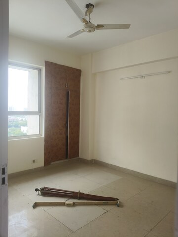 Room in 3 BHK Apartment at Eros Wembley Estate, Sector 50 – for Rent